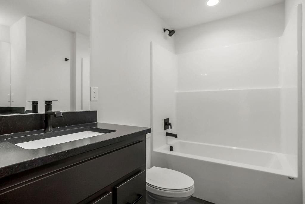 15637 W 165th Street — photo 29
