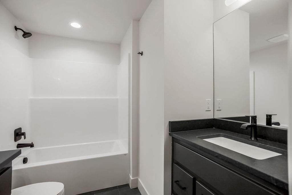 15637 W 165th Street — photo 31
