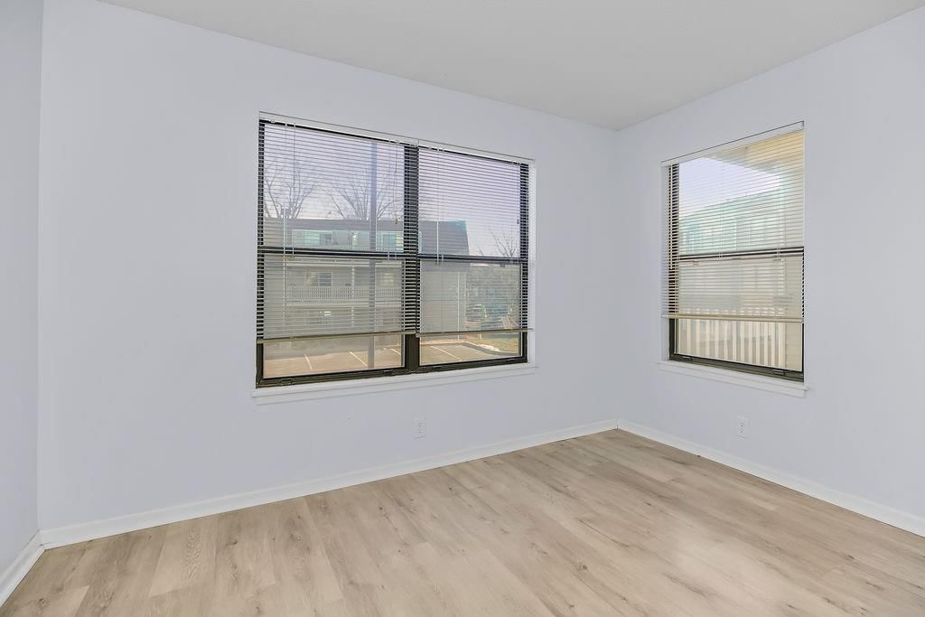 8757 W 106th Terrace — photo 15