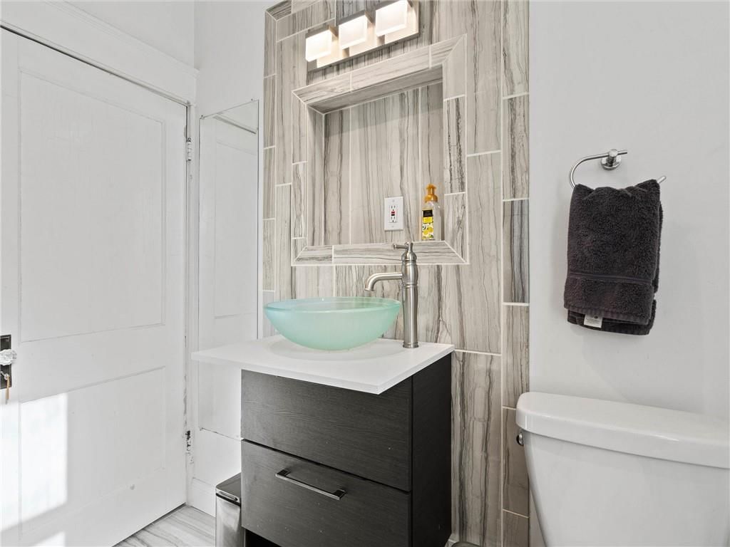447 N Hardesty Avenue — photo 23