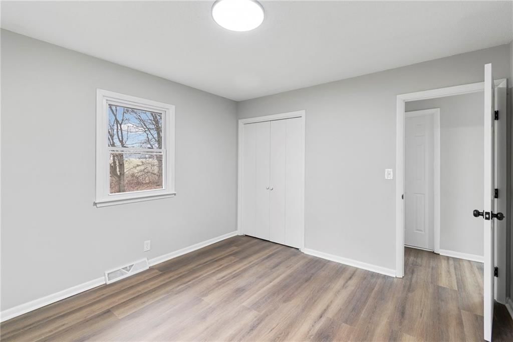 805 Howard Lane — photo 13