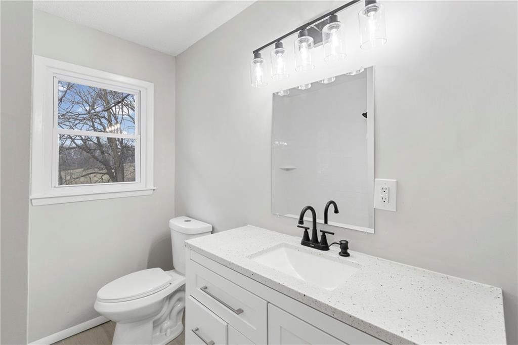805 Howard Lane — photo 15