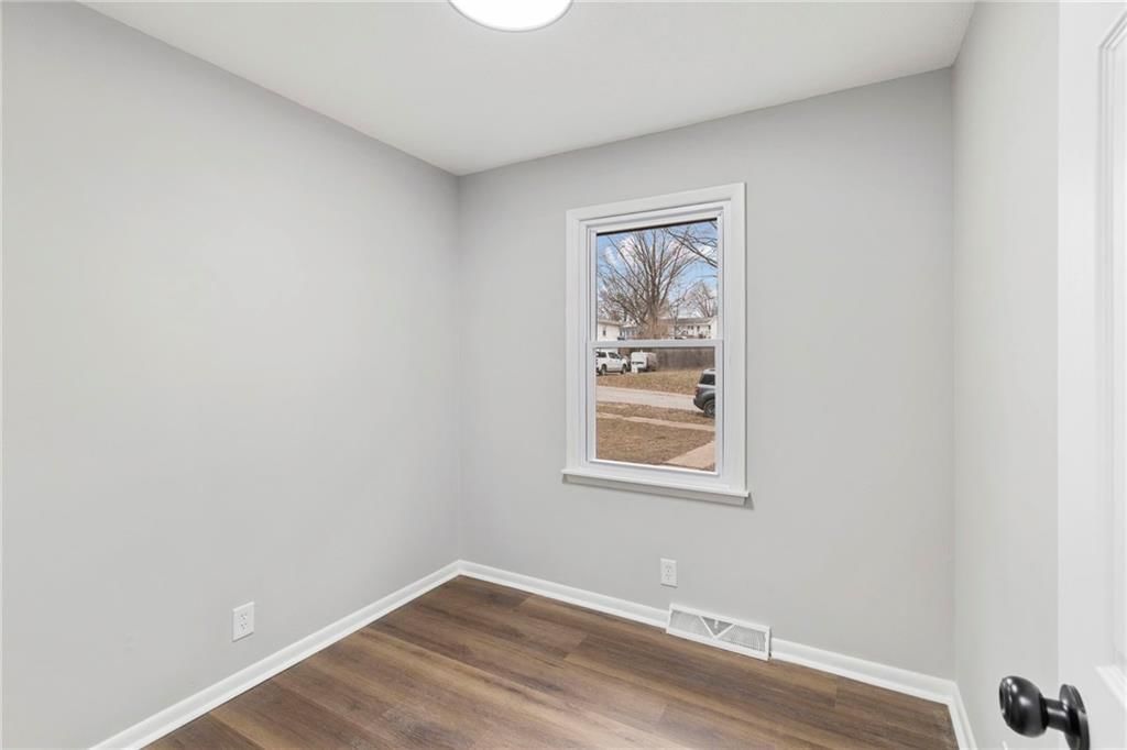 805 Howard Lane — photo 19
