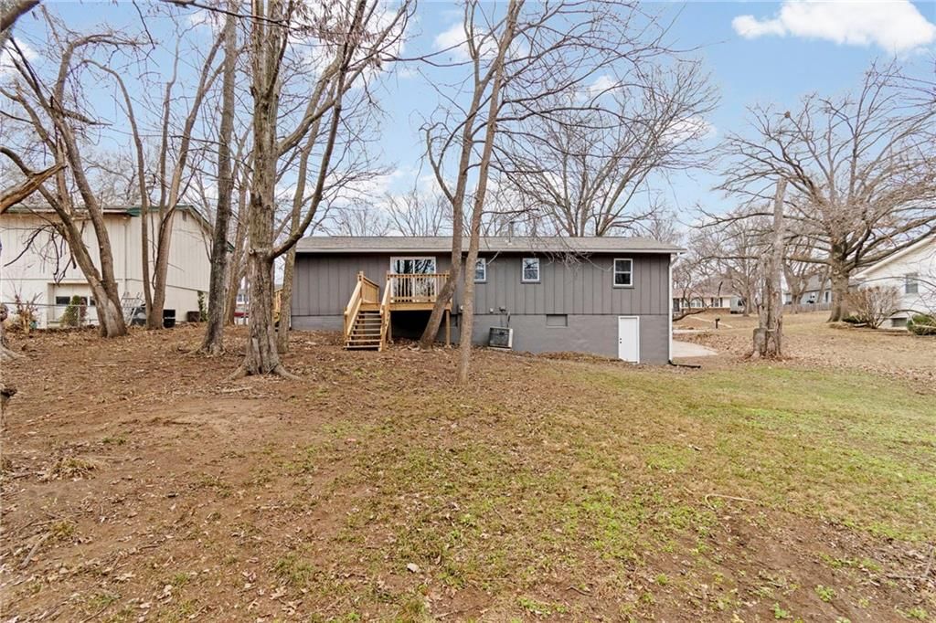 805 Howard Lane — photo 31