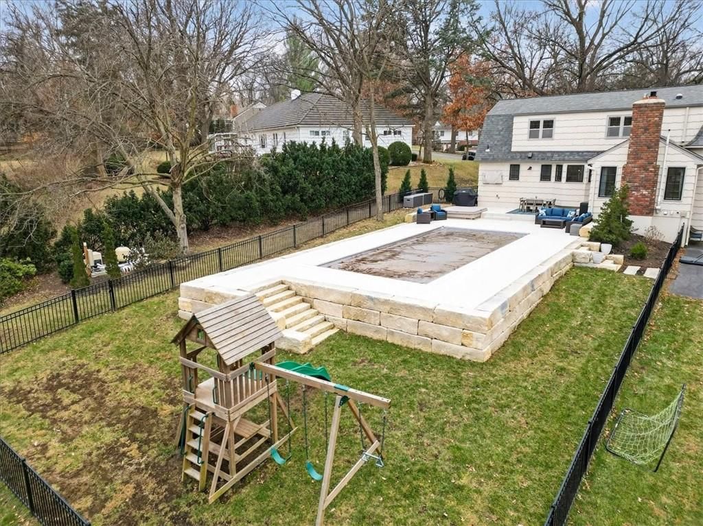 9815 Belinder Road — photo 72