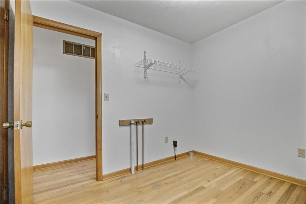 710 Kitty Street — photo 13