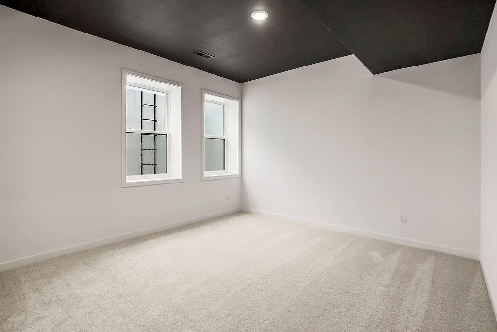 16506 S Loiret Street — photo 32