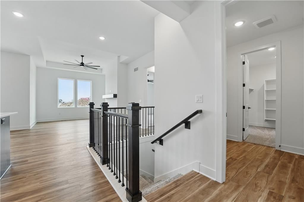 1432 N 162nd Terrace — photo 8
