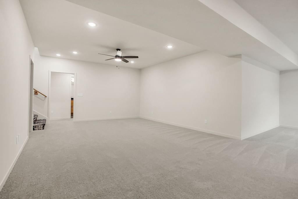 15665 W 165th Street — photo 32