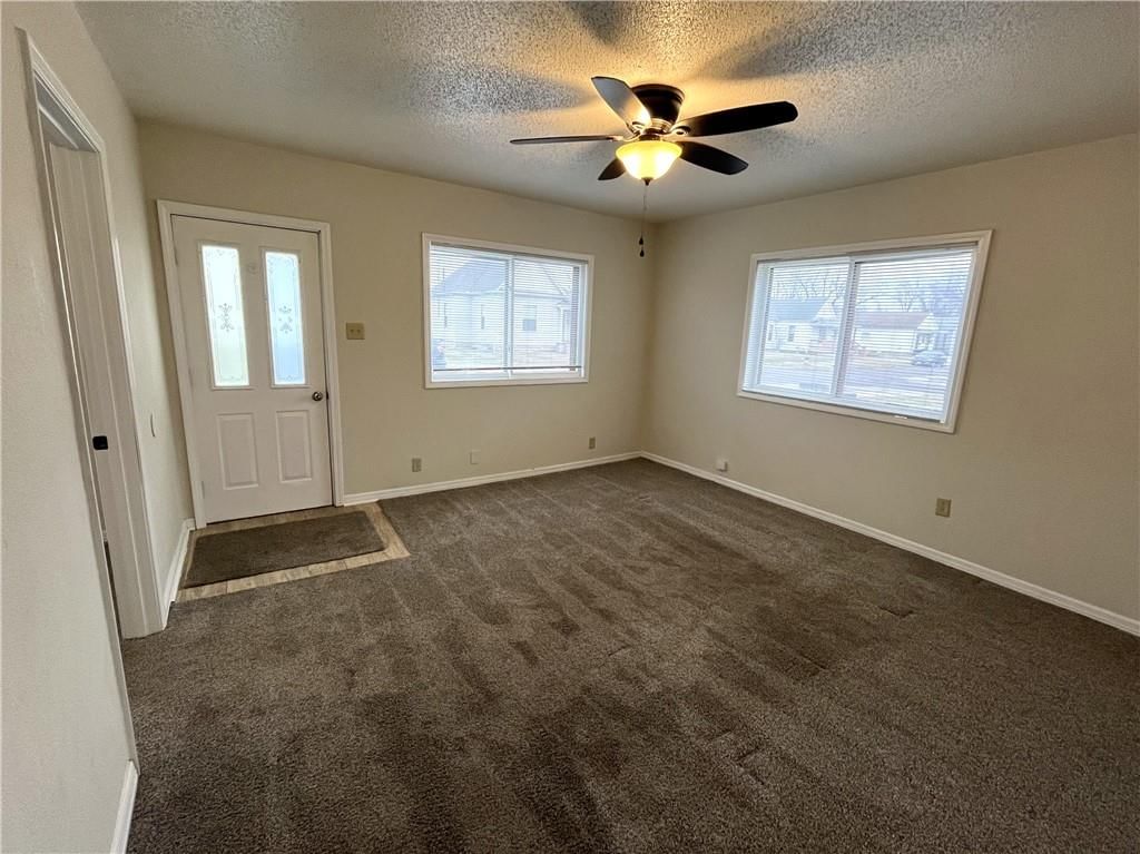 726 E 4th Street — photo 4