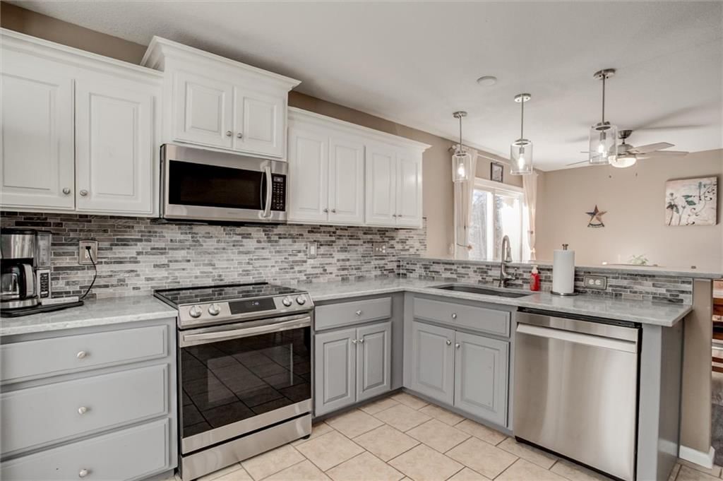 918 S 17th Street, Leavenworth, KS