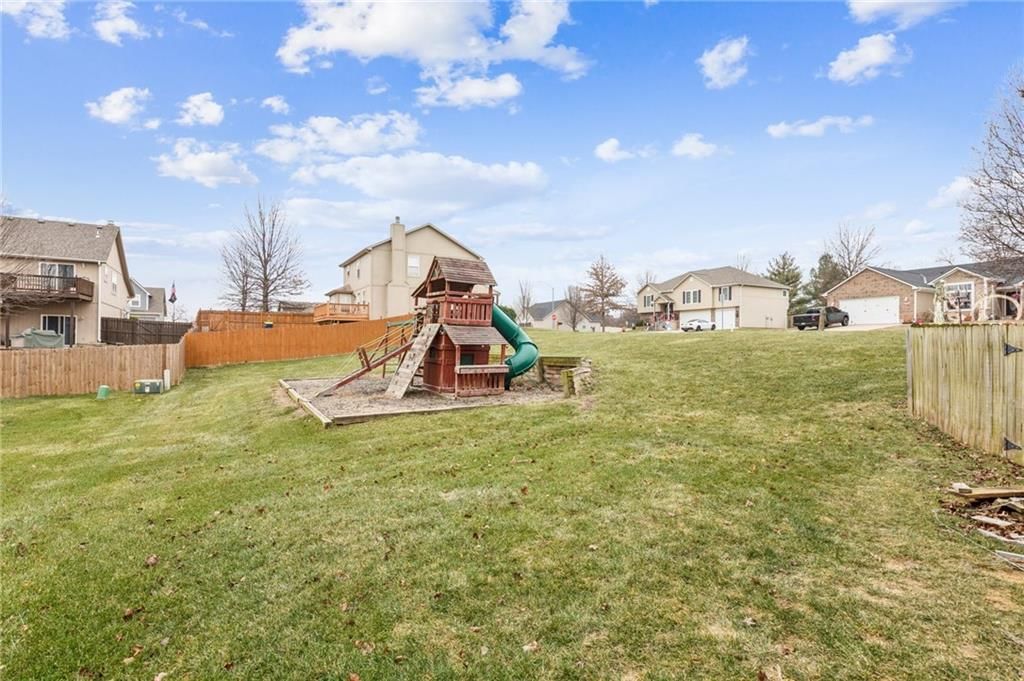 1302 SW 4th Street — photo 36