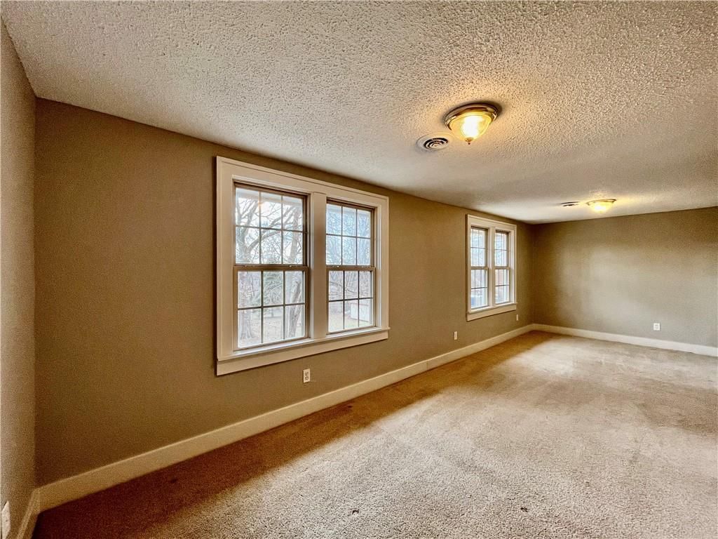 1321 W College Street — photo 34