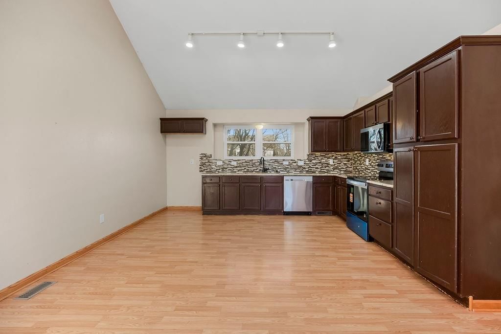 1003 Madelyn Drive — photo 6
