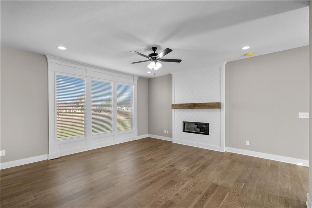 18580 W 169th Terrace — photo 3