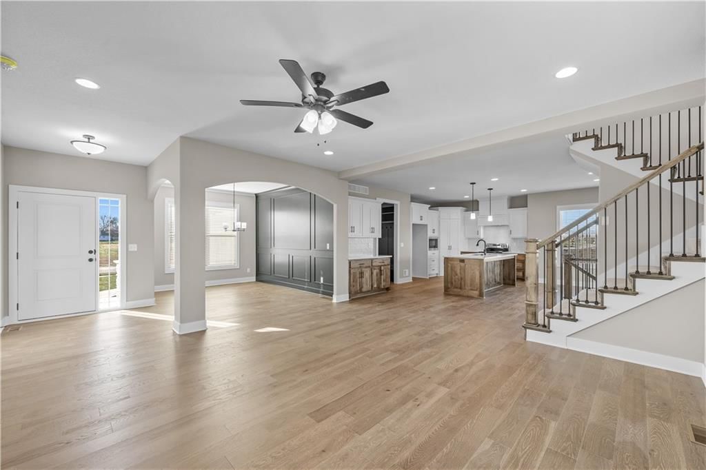 18580 W 169th Terrace — photo 5