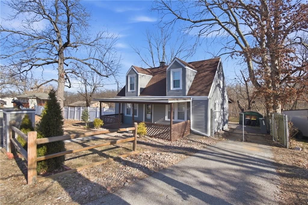 5357 N Bennington Avenue — photo 4