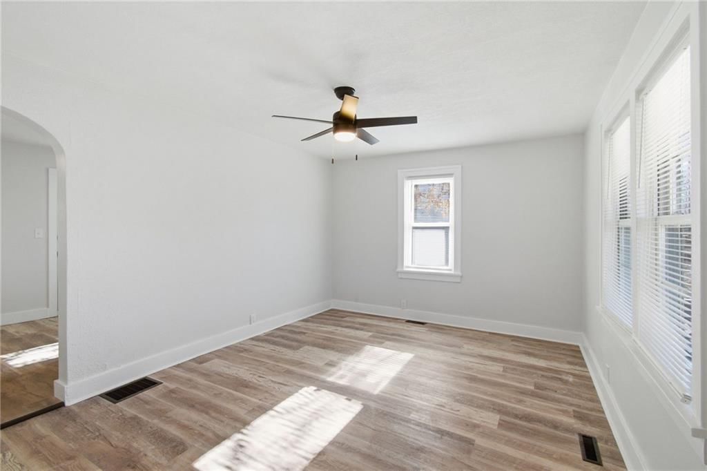 5357 N Bennington Avenue — photo 6