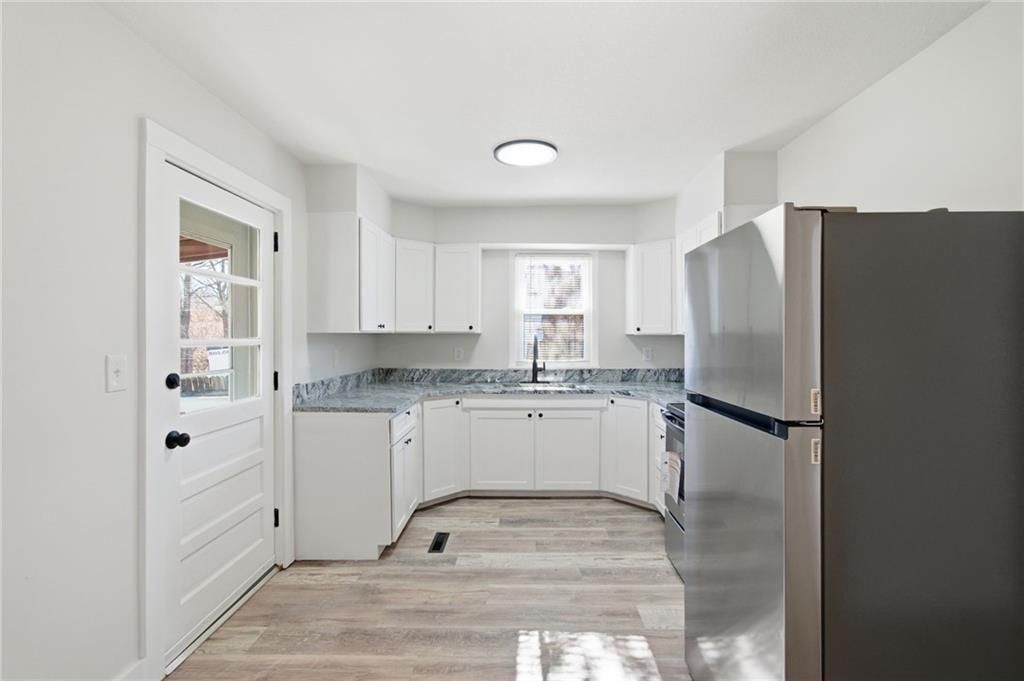 5357 N Bennington Avenue — photo 11