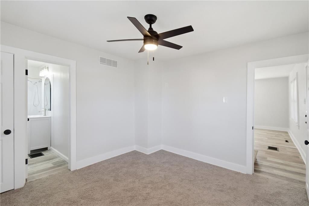 5357 N Bennington Avenue — photo 17