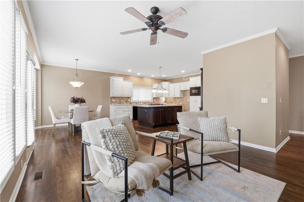 14213 Parkhill Street — photo 10