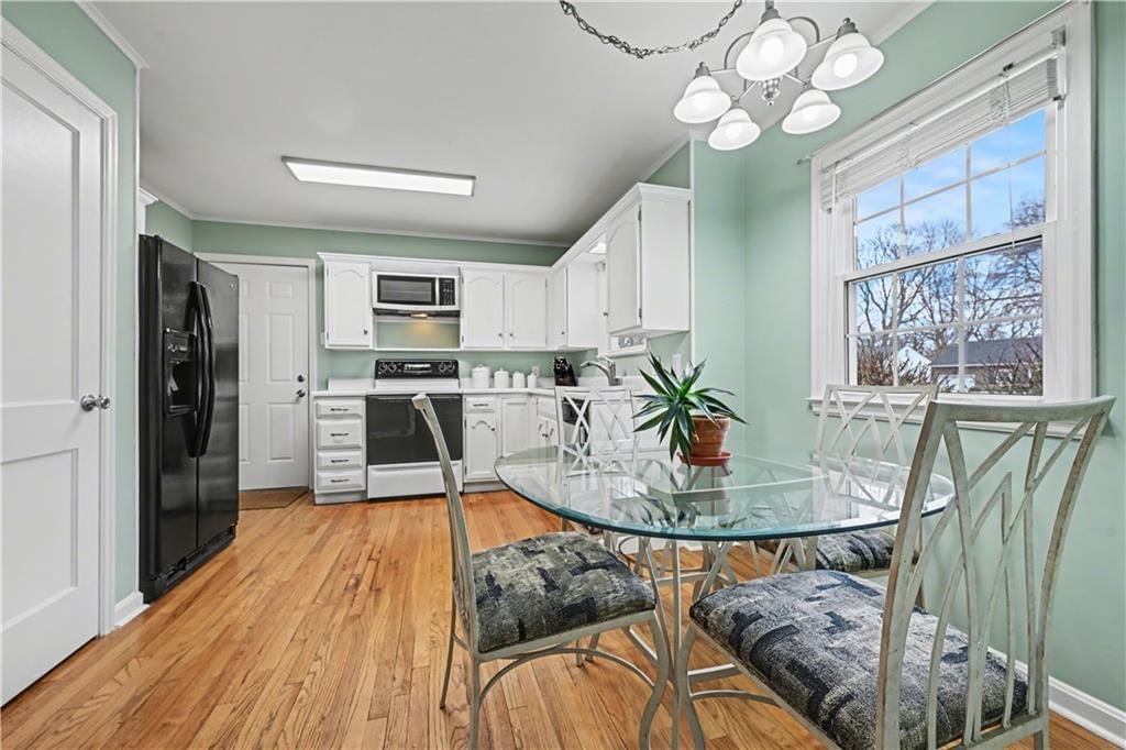 5440 Cedar Street — photo 8