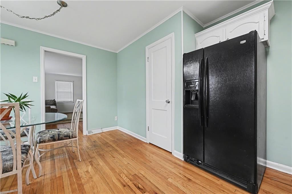 5440 Cedar Street — photo 11