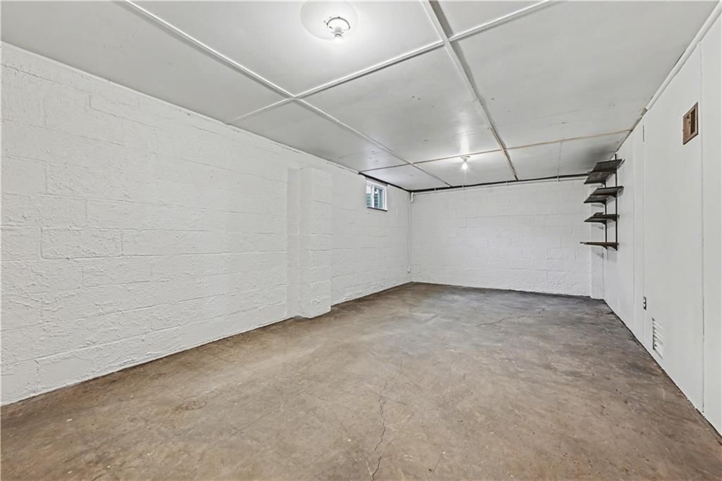 5440 Cedar Street — photo 17