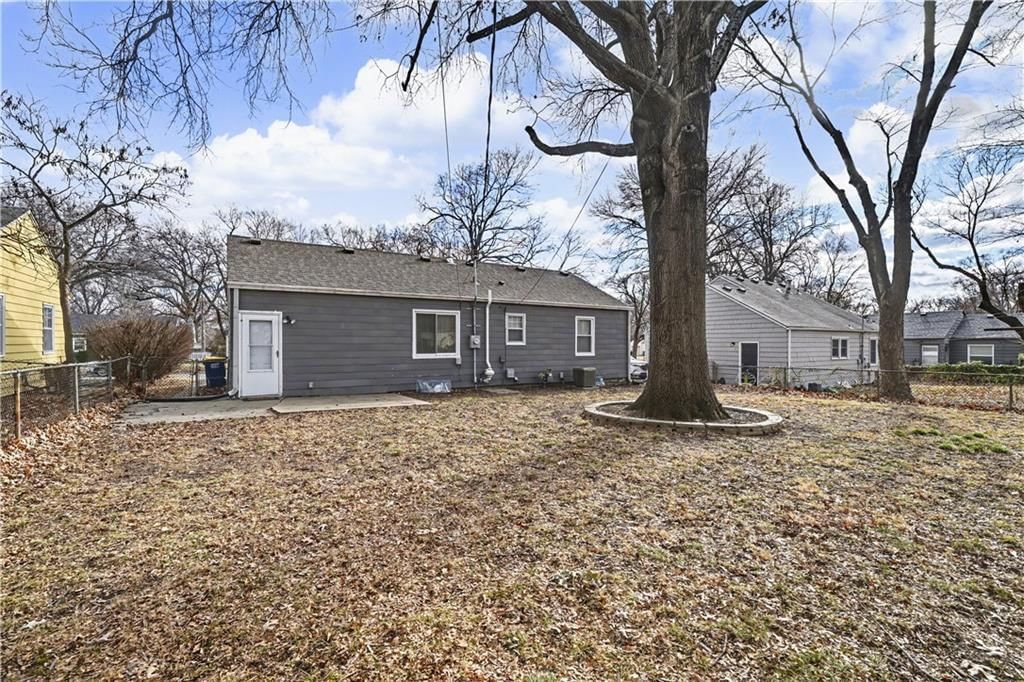 5440 Cedar Street — photo 19