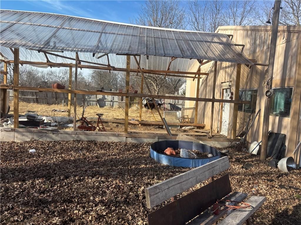210 S Walnut Street — photo 15