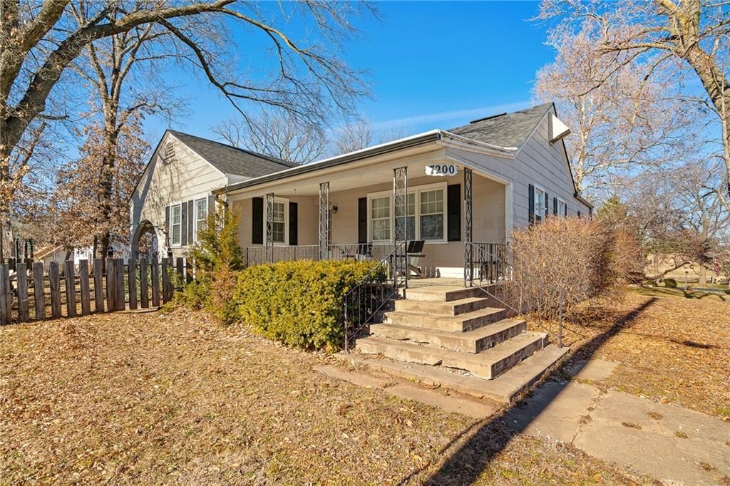 7200 Riverview Avenue — photo 2