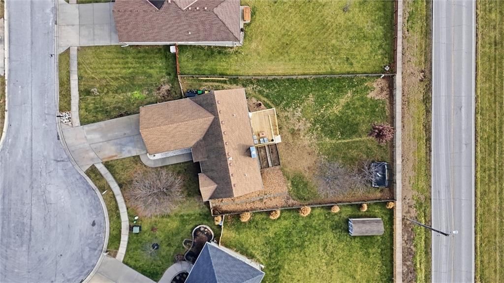 1105 Melody Court — photo 42