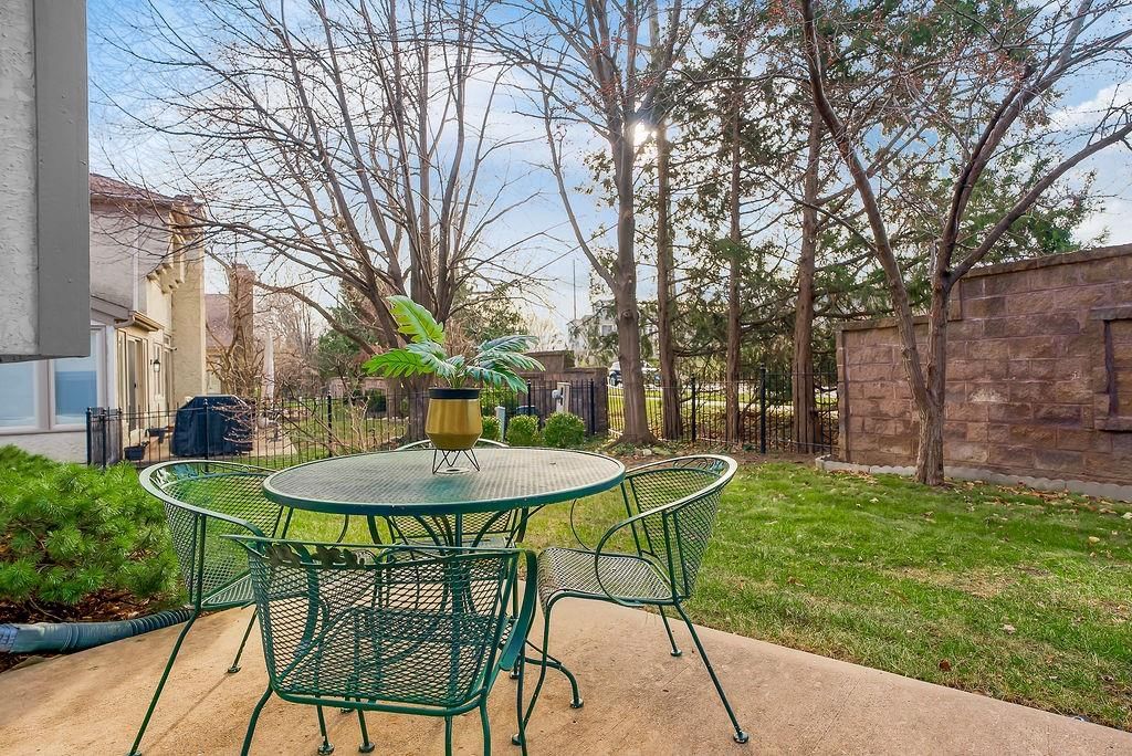 12210 Birch Street — photo 28