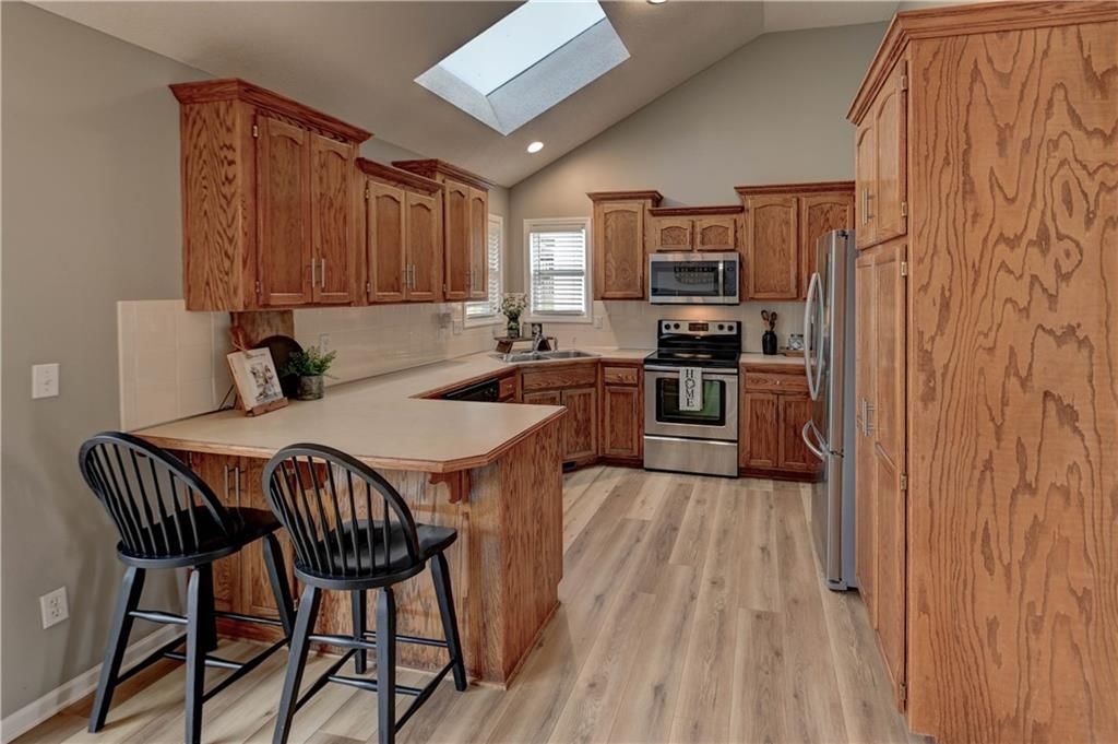 8716 N Paris Avenue — photo 21