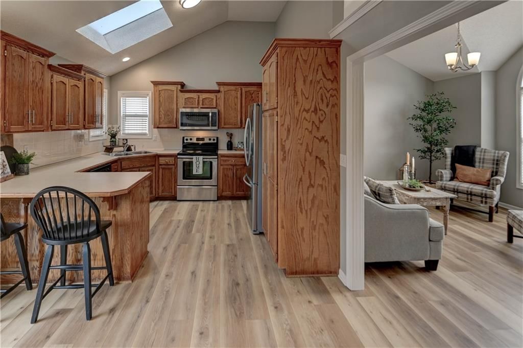 8716 N Paris Avenue — photo 24
