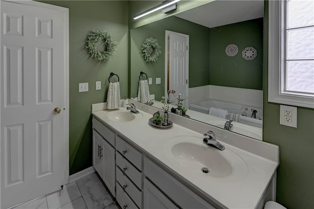 8716 N Paris Avenue — photo 38