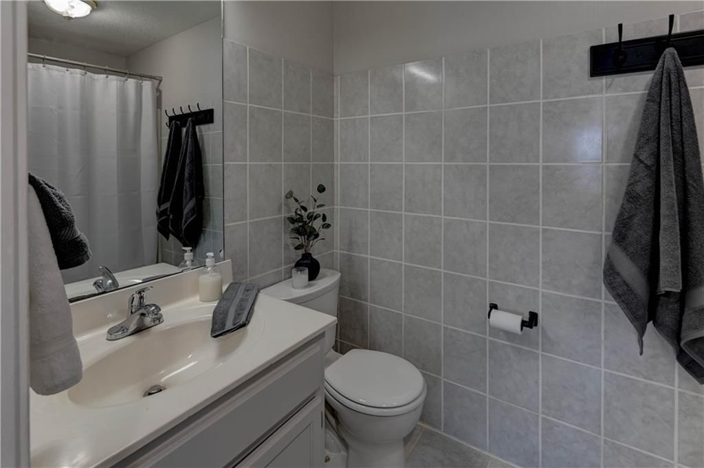 8716 N Paris Avenue — photo 40