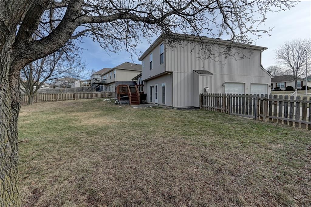 8716 N Paris Avenue — photo 55