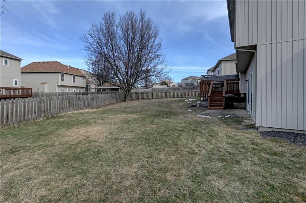8716 N Paris Avenue — photo 57