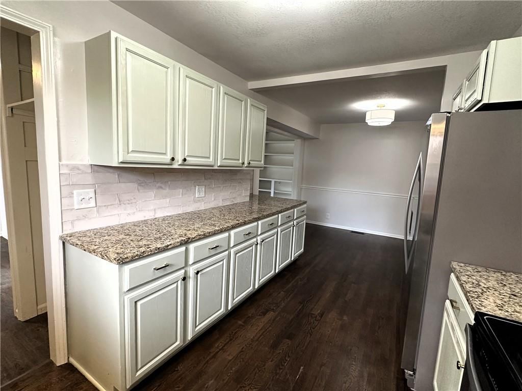 406 Melrose Street — photo 7