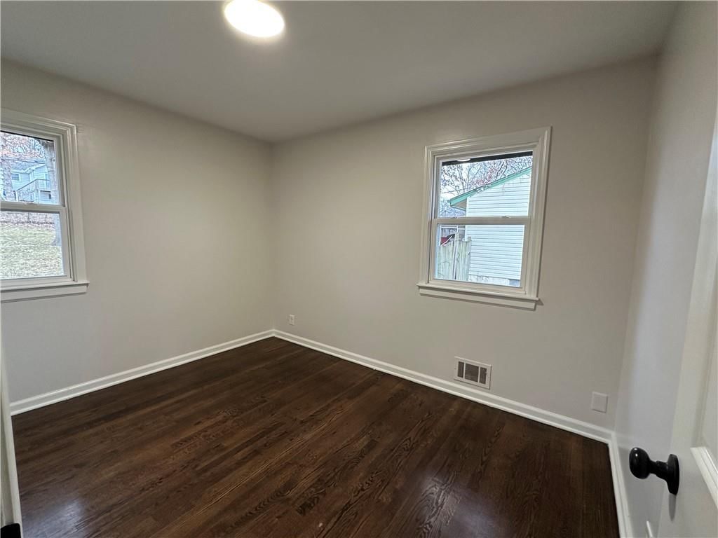 406 Melrose Street — photo 21
