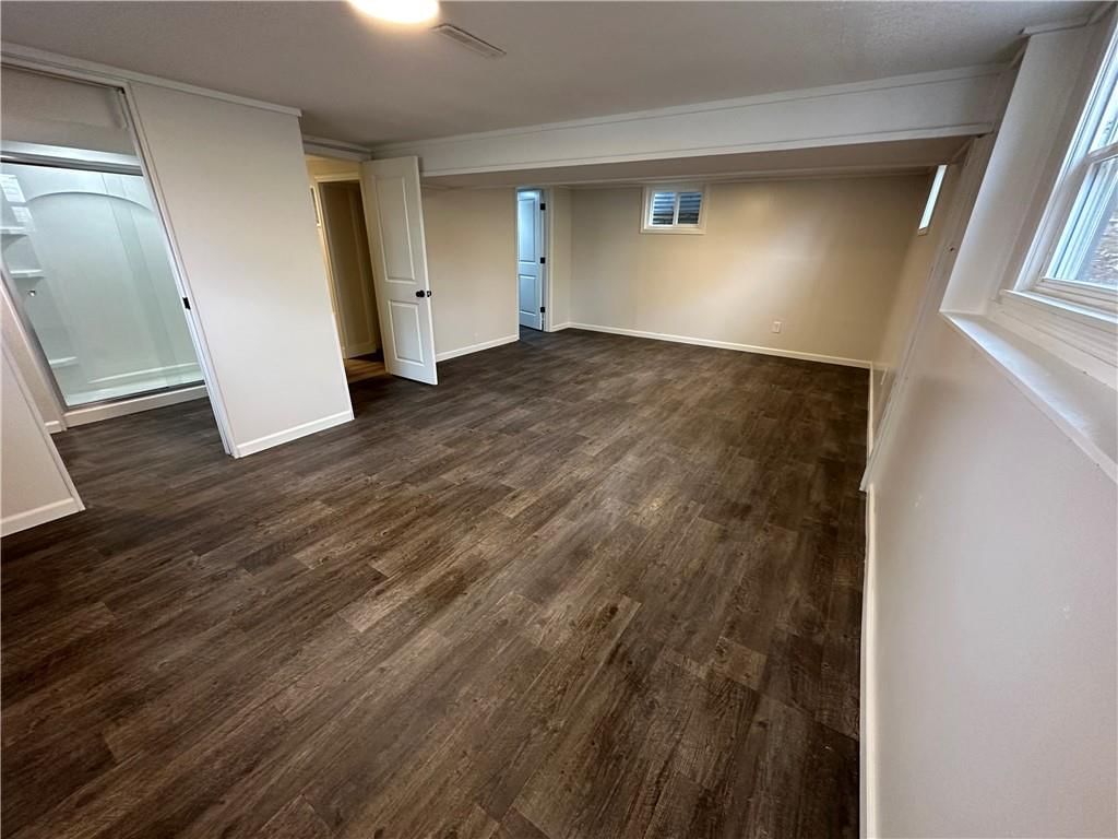 406 Melrose Street — photo 24