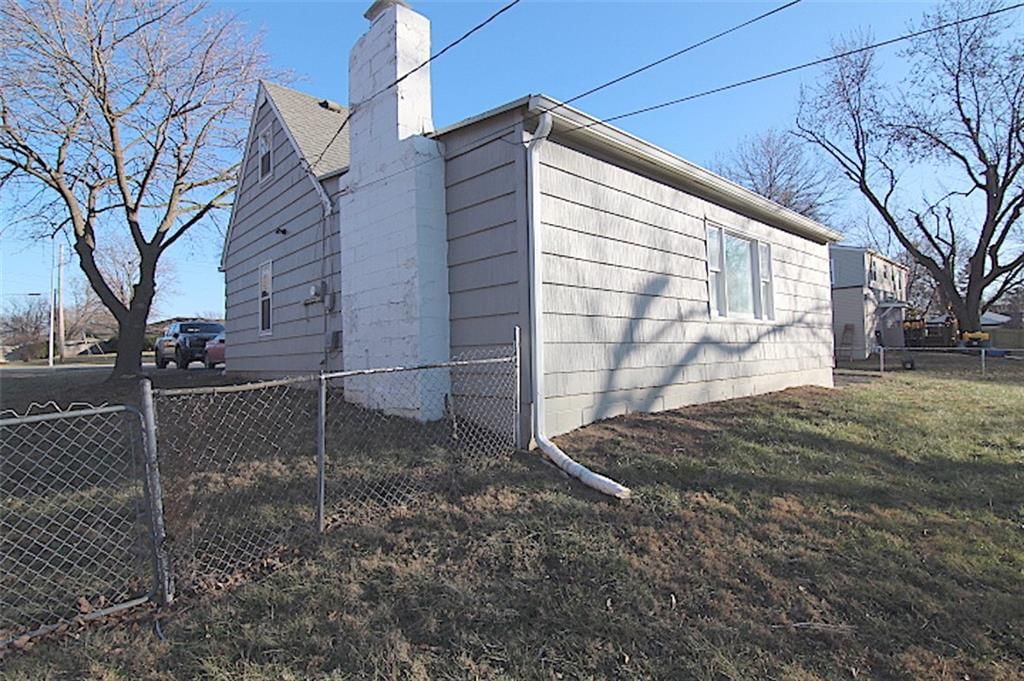 4816 Blue Ridge Boulevard — photo 3