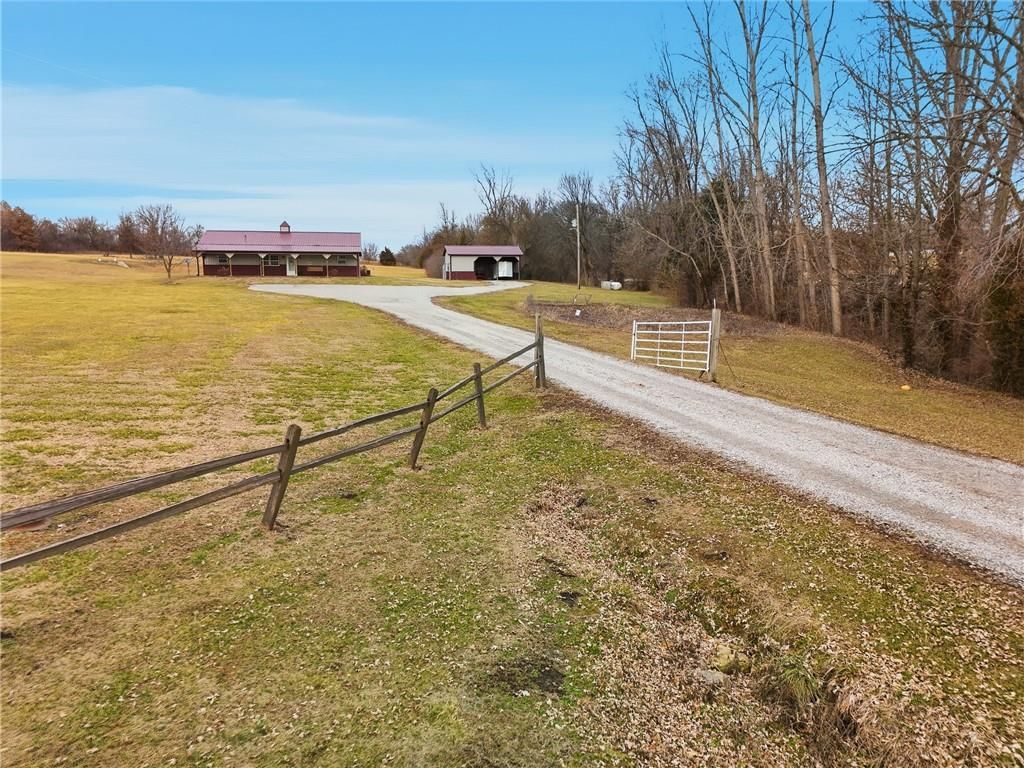 44 J Highway — photo 25