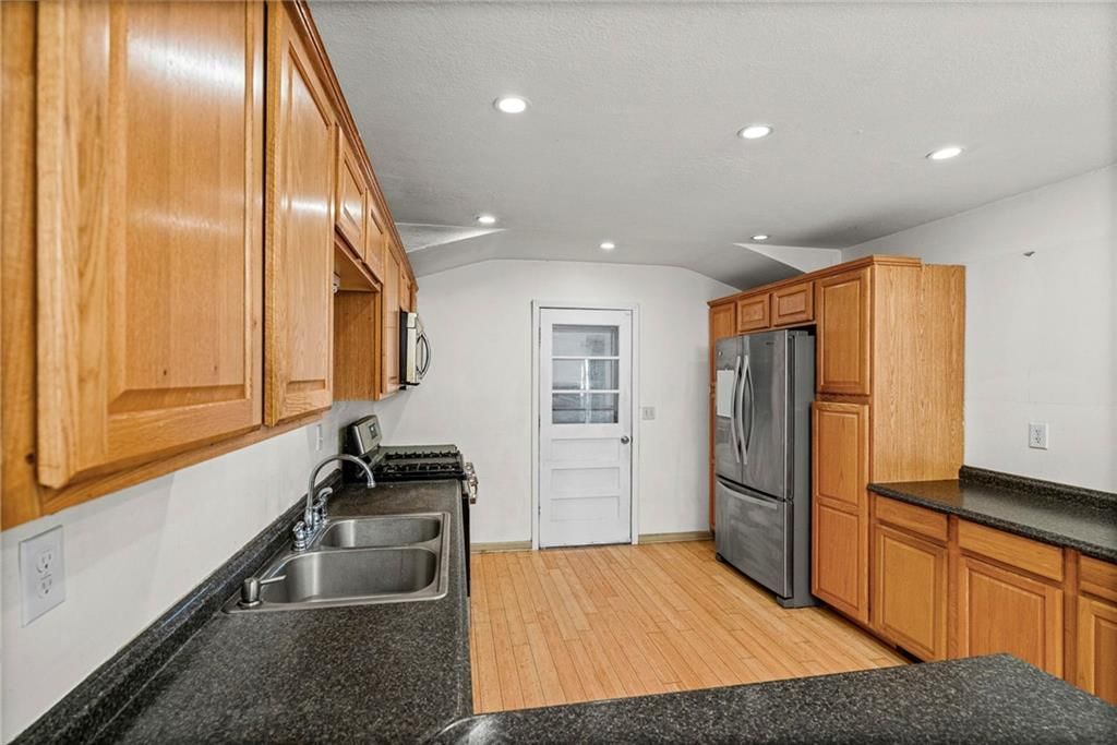 7909 E 99th Street — photo 8