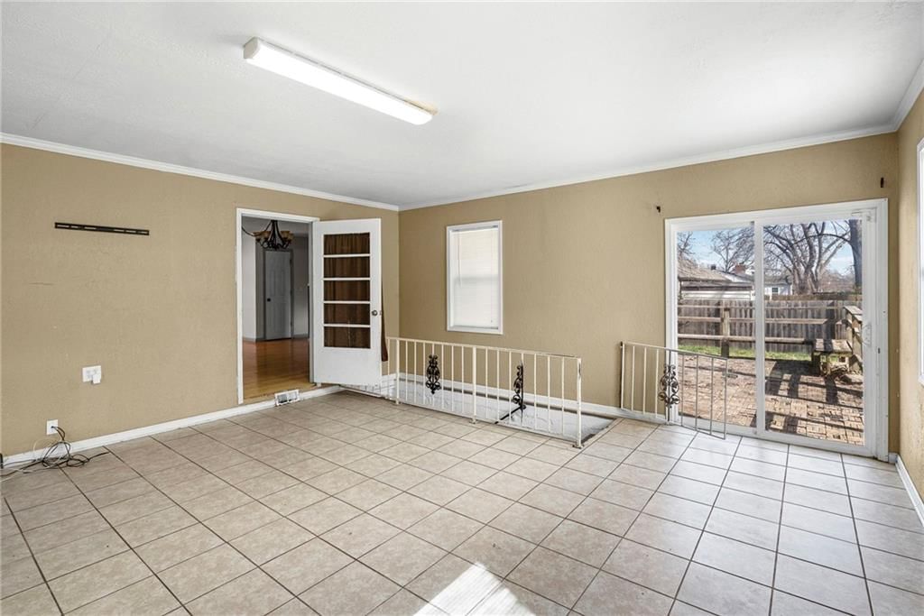 7909 E 99th Street — photo 14