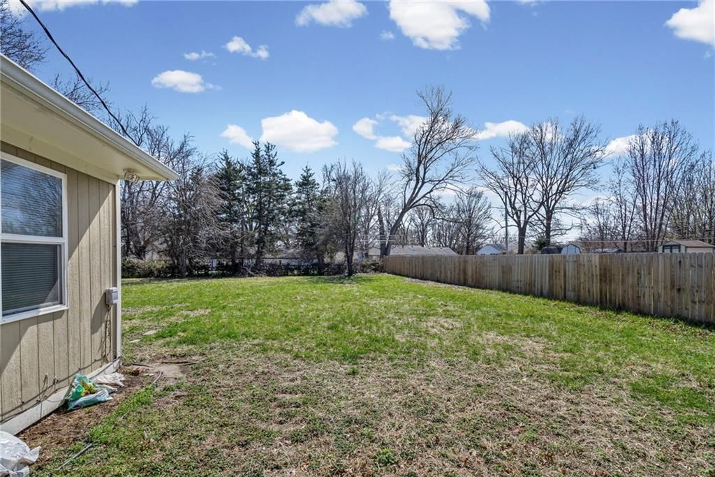 7909 E 99th Street — photo 33