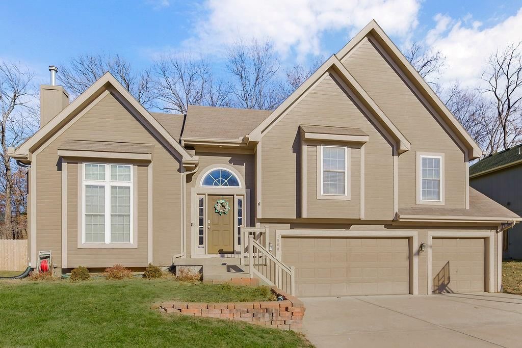 1508 NW 57th Terrace, Kansas City, MO