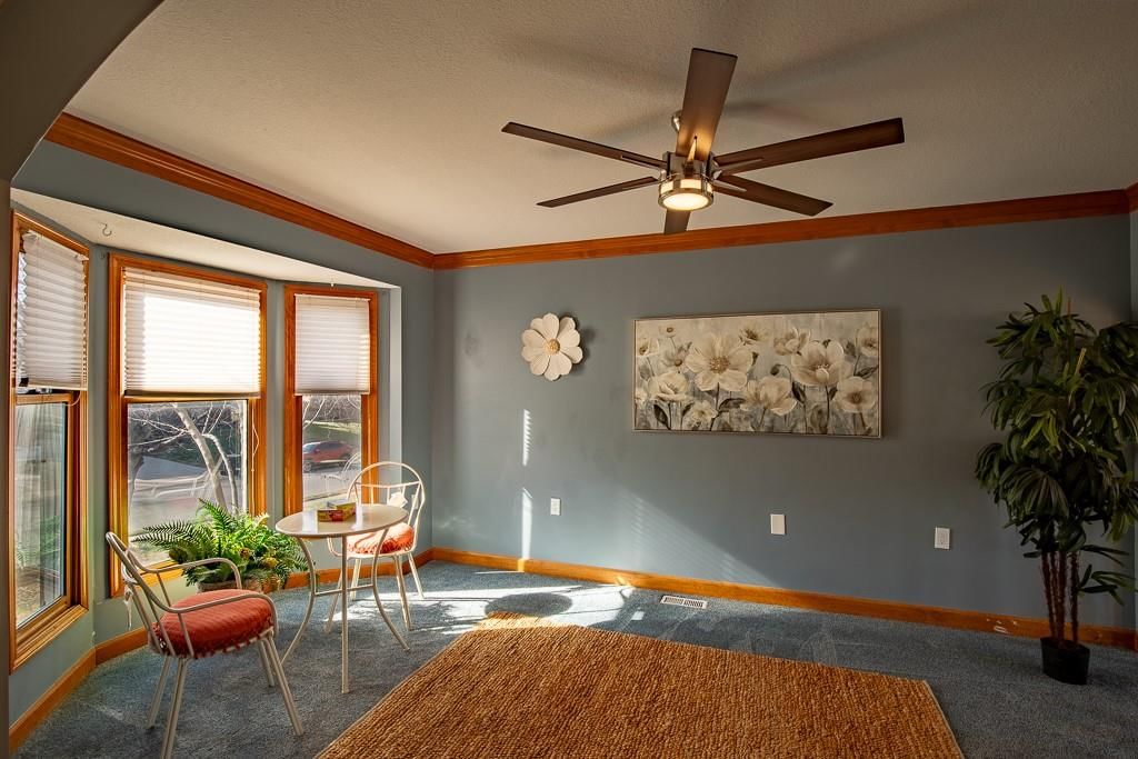 2407 S Harding Street — photo 8