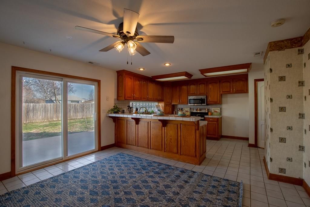 2407 S Harding Street — photo 19